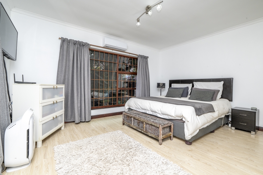 4 Bedroom Property for Sale in Sonstraal Western Cape
